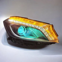 Laden Sie das Bild in den Galerie-Viewer, Frontscheinwerfer Mercedes-Benz W176 A1768200661 Xenon Rechts Headlight SCH1459753172bo