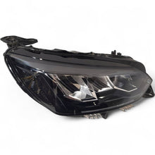 Laden Sie das Bild in den Galerie-Viewer, Frontscheinwerfer Peugeot 2008 II E219048 Rechts Scheinwerfer Headlight