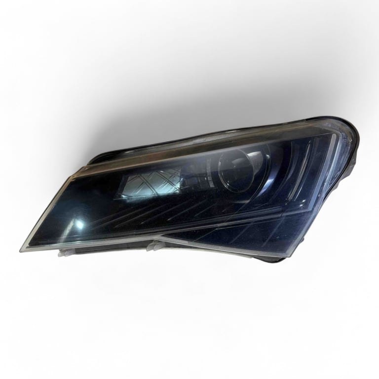 Frontscheinwerfer Skoda Superb I 3V1941015B Ein Stück (Rechts oder Links)