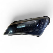 Laden Sie das Bild in den Galerie-Viewer, Frontscheinwerfer Skoda Superb I 3V1941015B Ein Stück (Rechts oder Links)