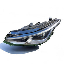 Laden Sie das Bild in den Galerie-Viewer, Frontscheinwerfer VW Golf VIII 5H1941035J Full LED Links Scheinwerfer Headlight