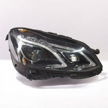 Laden Sie das Bild in den Galerie-Viewer, Frontscheinwerfer Mercedes-Benz W212 A2129063003 LED Rechts Headlight SCH1744635333tg