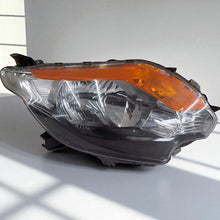 Laden Sie das Bild in den Galerie-Viewer, Frontscheinwerfer Mitsubishi L200 8301D154 Rechts Scheinwerfer Headlight