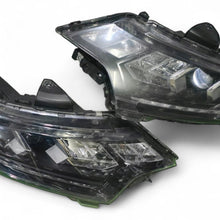 Load image into Gallery viewer, Frontscheinwerfer Mitsubishi Outlander III 8301D3-32 8301D3-31 Full LED Ein Satz