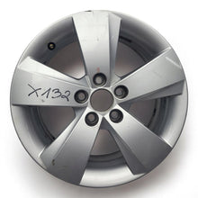 Laden Sie das Bild in den Galerie-Viewer, 1x Alufelge 15 Zoll 6.0&quot; 5x100 38ET Glanz Silber 6V0601025 Skoda Fabia Iii