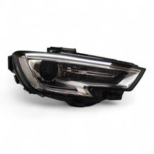Load image into Gallery viewer, Frontscheinwerfer Audi A3 8V0941006E 8V0941005E Xenon Rechts Headlight SCH6600163919aq