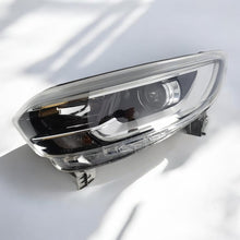 Laden Sie das Bild in den Galerie-Viewer, Frontscheinwerfer Renault Kadjar 260609857R Links Scheinwerfer Headlight