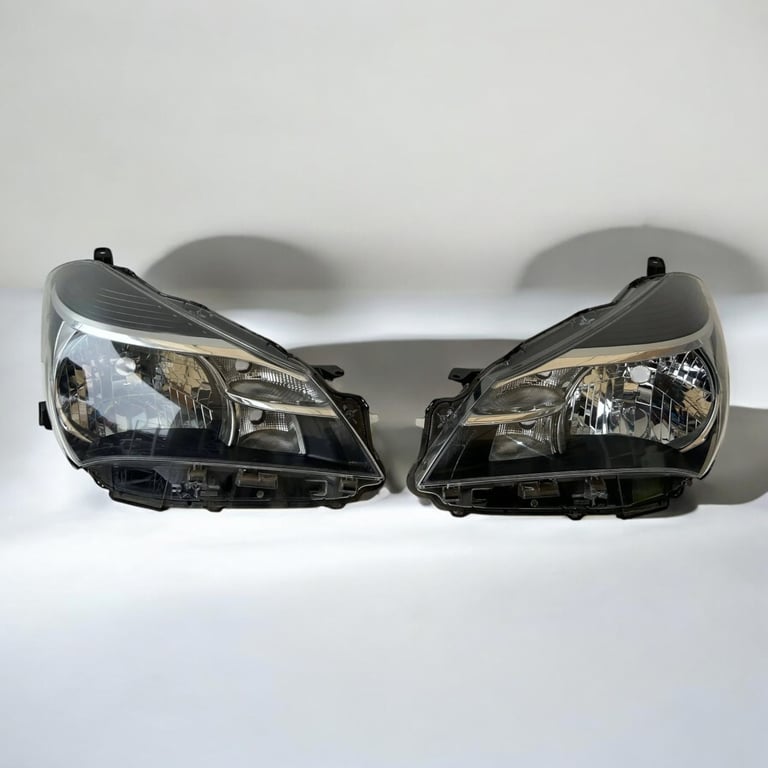 Frontscheinwerfer Toyota Yaris 0D-158 Ein Stück (Rechts oder Links) Headlight SCH4954830400ji