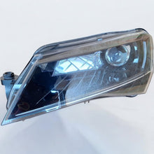 Laden Sie das Bild in den Galerie-Viewer, Frontscheinwerfer Skoda Superb III 3V1941015A LED Links Scheinwerfer Headlight