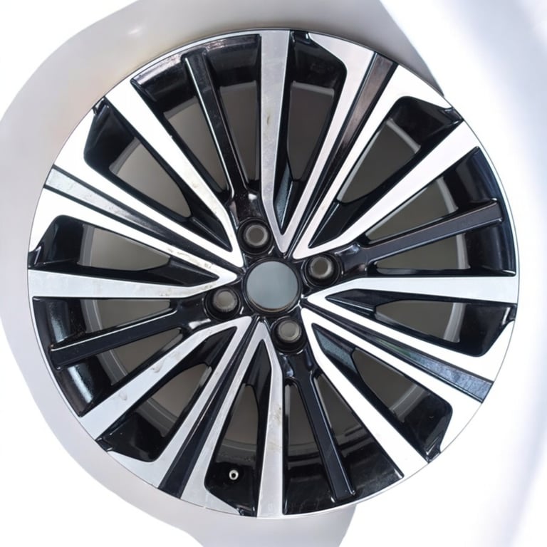 1x Alufelge 17 Zoll 5.0" 4x100 40ET Silber PW457-0H016 Toyota Rim Wheel