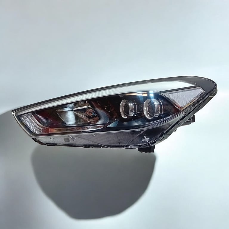 Frontscheinwerfer Hyundai Tucson 92101D7201 D30LD792122010 Links Headlight