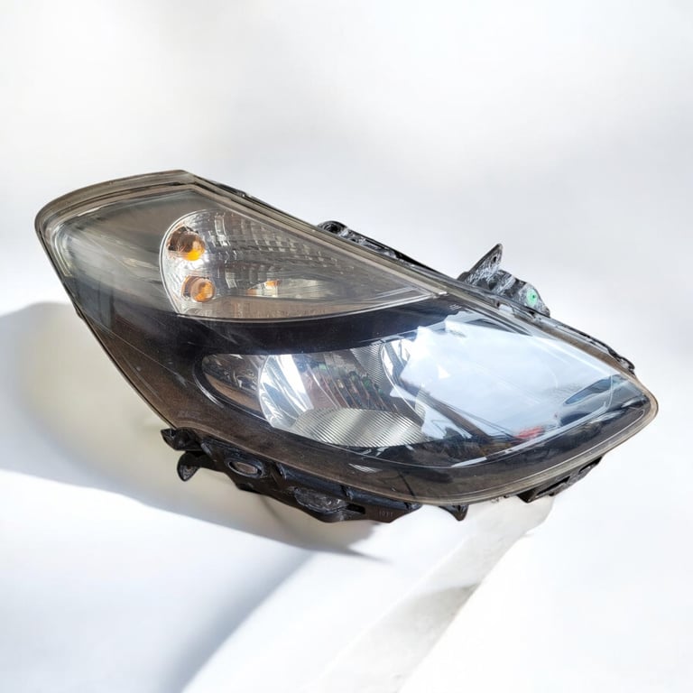 Frontscheinwerfer Renault Clio III 8200892498 Rechts Scheinwerfer Headlight