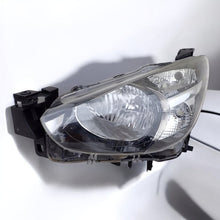 Laden Sie das Bild in den Galerie-Viewer, Frontscheinwerfer Mazda III DB5J-51040 LED Links Scheinwerfer Headlight