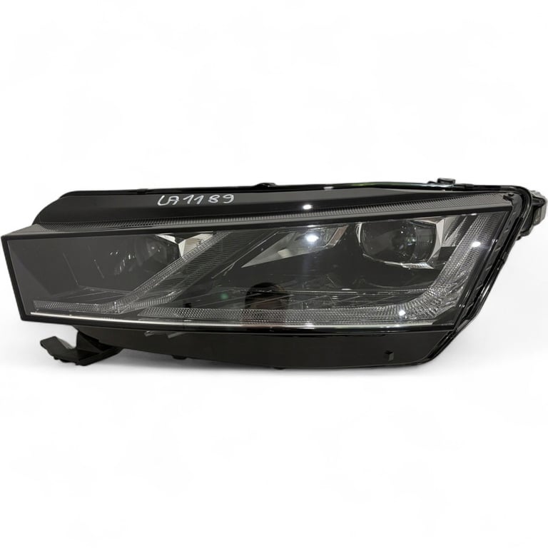 Frontscheinwerfer Skoda Octavia IV 5E4941015B LED Ein Stück (Rechts oder Links) SCH7357737334ft