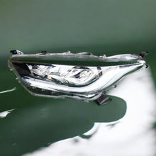 Load image into Gallery viewer, Frontscheinwerfer Toyota Yaris LED Links Scheinwerfer Headlight
