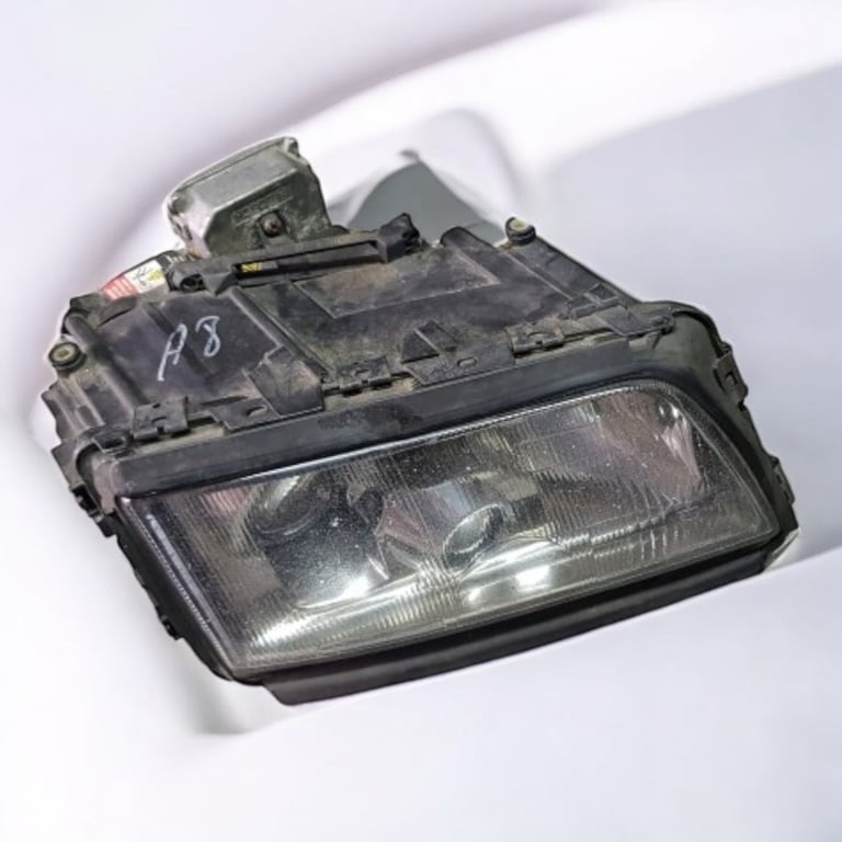 Frontscheinwerfer Audi A8 1301073016 Xenon Rechts Scheinwerfer Headlight