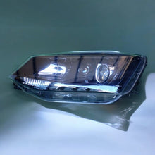 Load image into Gallery viewer, Frontscheinwerfer Skoda Fabia III 6V1941015B Links Scheinwerfer Headlight