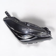 Laden Sie das Bild in den Galerie-Viewer, Frontscheinwerfer Toyota Yaris SSP6600 LED Rechts Scheinwerfer Headlight SCH2036702271tg