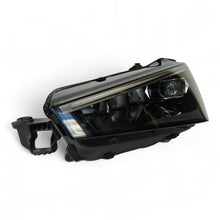 Laden Sie das Bild in den Galerie-Viewer, Frontscheinwerfer Skoda Scala 657941015A 90176078 Full LED Links Headlight SCH7302165438dq