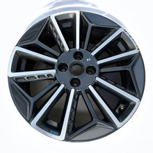 Laden Sie das Bild in den Galerie-Viewer, 1x Alufelge 17 Zoll 7.0&quot; 4x100 54ET Schwarz 52910-Q0500 Hyundai I20 Iii