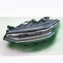 Laden Sie das Bild in den Galerie-Viewer, Frontscheinwerfer VW Passat B8 3G1941035P LED Links Scheinwerfer Headlight