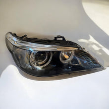 Laden Sie das Bild in den Galerie-Viewer, Frontscheinwerfer BMW E60 E61 6928022 Xenon Rechts Scheinwerfer Headlight SCH6545608612ws