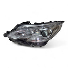 Laden Sie das Bild in den Galerie-Viewer, Frontscheinwerfer Peugeot 2008 I 12091406 Ein Stück (Rechts oder Links)