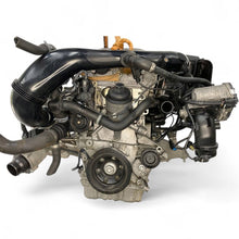 Load image into Gallery viewer, Motor Mercedes-Benz W204 274910 1.6 CGI 85TKm 2012 Benzin Engine Komplett