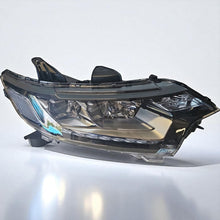 Laden Sie das Bild in den Galerie-Viewer, Frontscheinwerfer Mitsubishi Outlander III 8301CB-64 LED Rechts Headlight
