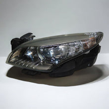 Laden Sie das Bild in den Galerie-Viewer, Frontscheinwerfer Renault Megane III 260606389R Xenon Links Headlight