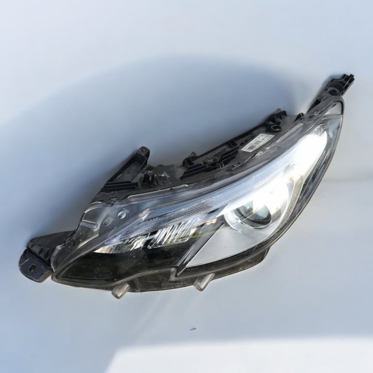 Frontscheinwerfer Peugeot 2008 I 9825313980 Links Scheinwerfer Headlight