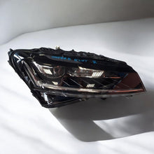 Laden Sie das Bild in den Galerie-Viewer, Frontscheinwerfer Skoda Superb 3V1941016D Rechts Scheinwerfer Headlight SCH4485970469ps