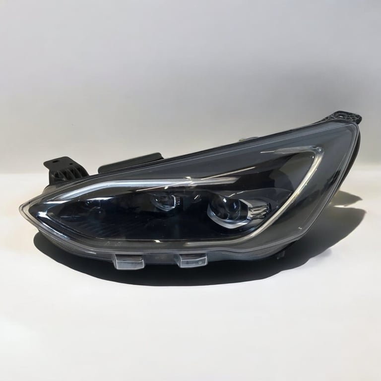 Frontscheinwerfer Ford Focus JX7B13E017CF Links Scheinwerfer Headlight