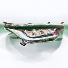 Load image into Gallery viewer, Frontscheinwerfer Toyota Yaris Rechts Scheinwerfer Headlight