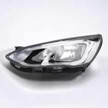 Laden Sie das Bild in den Galerie-Viewer, Frontscheinwerfer Ford Focus JX7B-13W030-AE Links Scheinwerfer Headlight