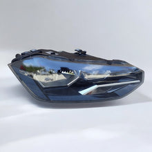 Laden Sie das Bild in den Galerie-Viewer, Frontscheinwerfer VW Polo 2G1941006 Rechts Scheinwerfer Headlight