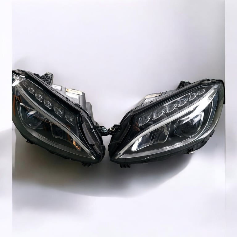 Frontscheinwerfer Mercedes-Benz 2059062604 2059062504 LED Rechts oder Links