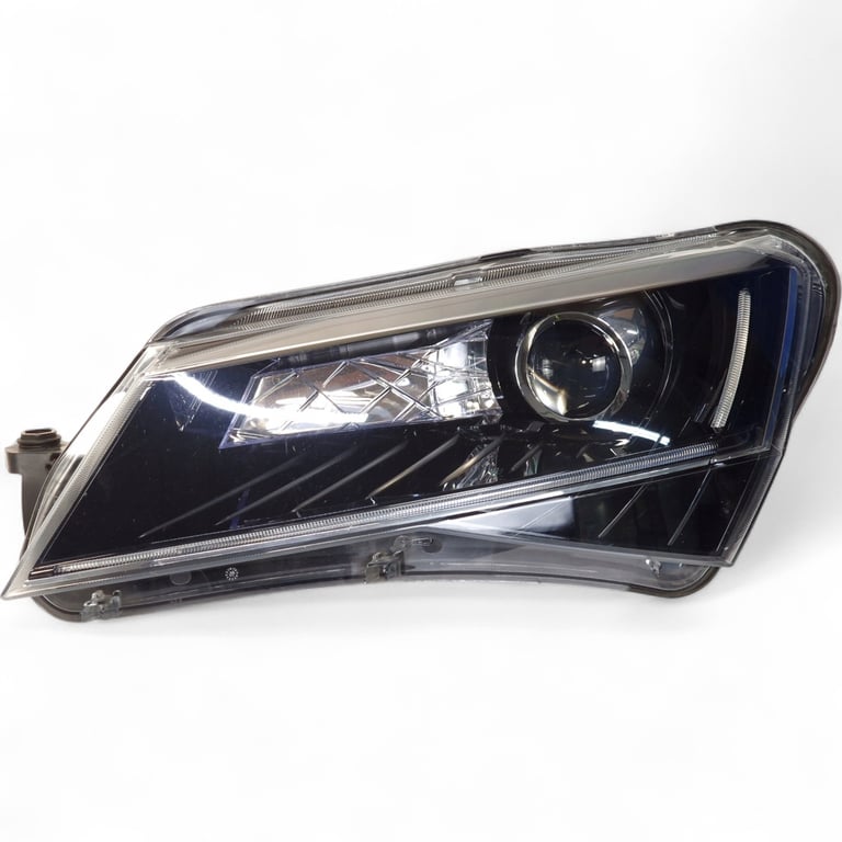 Frontscheinwerfer Skoda Superb III 3V1941015A LED Links Scheinwerfer Headlight