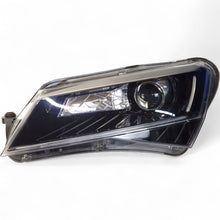 Laden Sie das Bild in den Galerie-Viewer, Frontscheinwerfer Skoda Superb III 3V1941015A LED Links Scheinwerfer Headlight