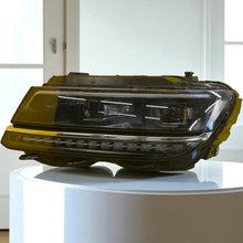 Laden Sie das Bild in den Galerie-Viewer, Frontscheinwerfer VW Tiguan 5NB941081D LED Ein Stück (Rechts oder Links)