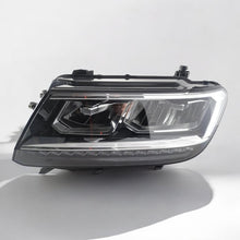 Laden Sie das Bild in den Galerie-Viewer, Frontscheinwerfer VW Tiguan 5NB941035D Full LED Links Scheinwerfer Headlight