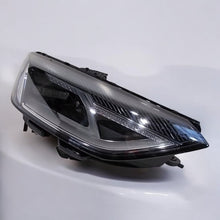 Laden Sie das Bild in den Galerie-Viewer, Frontscheinwerfer Audi A4 8W0941012 LED Rechts Scheinwerfer Headlight SCH9598901493gz
