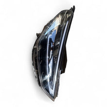 Load image into Gallery viewer, Frontscheinwerfer Hyundai I30 G4921-640400 Full LED Rechts Headlight SCH3315102502ex