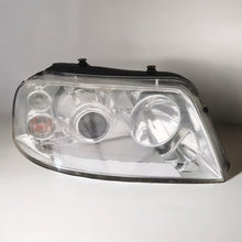 Load image into Gallery viewer, Frontscheinwerfer VW Sharan 301182272 Xenon Rechts Scheinwerfer Headlight