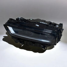 Laden Sie das Bild in den Galerie-Viewer, Frontscheinwerfer BMW X7 G07 5A63F61 Links Scheinwerfer Headlight