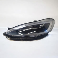 Laden Sie das Bild in den Galerie-Viewer, Frontscheinwerfer Tesla Model S 1065347-00-C Full LED Links Headlight