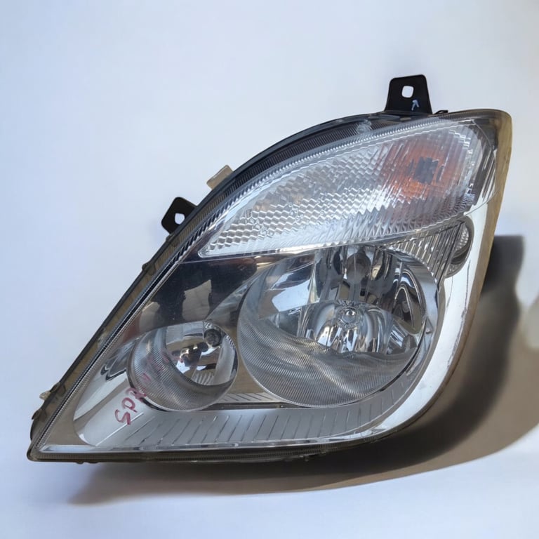 Frontscheinwerfer Mercedes-Benz Sprinter 906 Links Scheinwerfer Headlight SCH9935697788ip