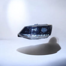 Laden Sie das Bild in den Galerie-Viewer, Frontscheinwerfer Skoda Fabia III 6V1941015B LED Links Scheinwerfer Headlight