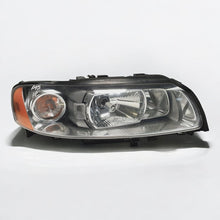 Laden Sie das Bild in den Galerie-Viewer, Frontscheinwerfer Volvo V70 30784250 89901007 Rechts Scheinwerfer Headlight