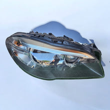 Laden Sie das Bild in den Galerie-Viewer, Frontscheinwerfer BMW 5 F11 F10 7460602 Rechts Scheinwerfer Headlight